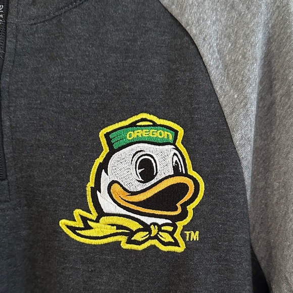 Oregon Ducks Men's Black and Gray Quarter-Zip Jacket - Picture 2 of 6